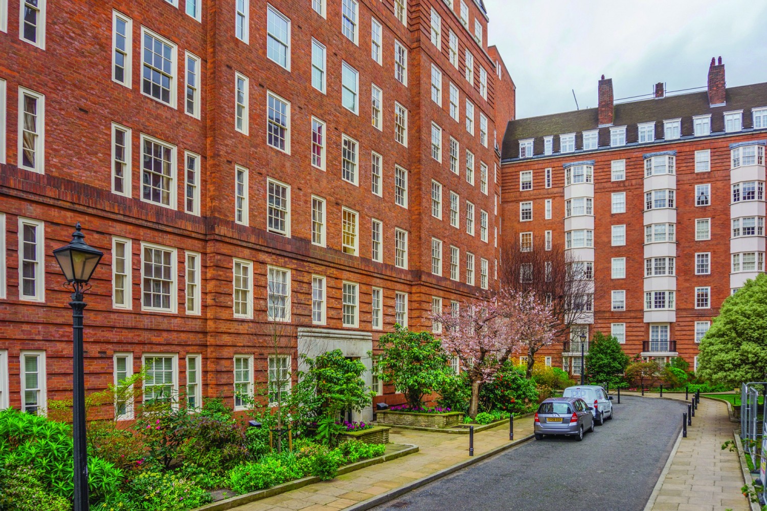 Cranmer Court: The Art Deco Jewel of Chelsea